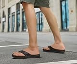KuaiLu Mens Sport Orthopedic Flip Flop with Wide Casting Leather and Yoga Insole